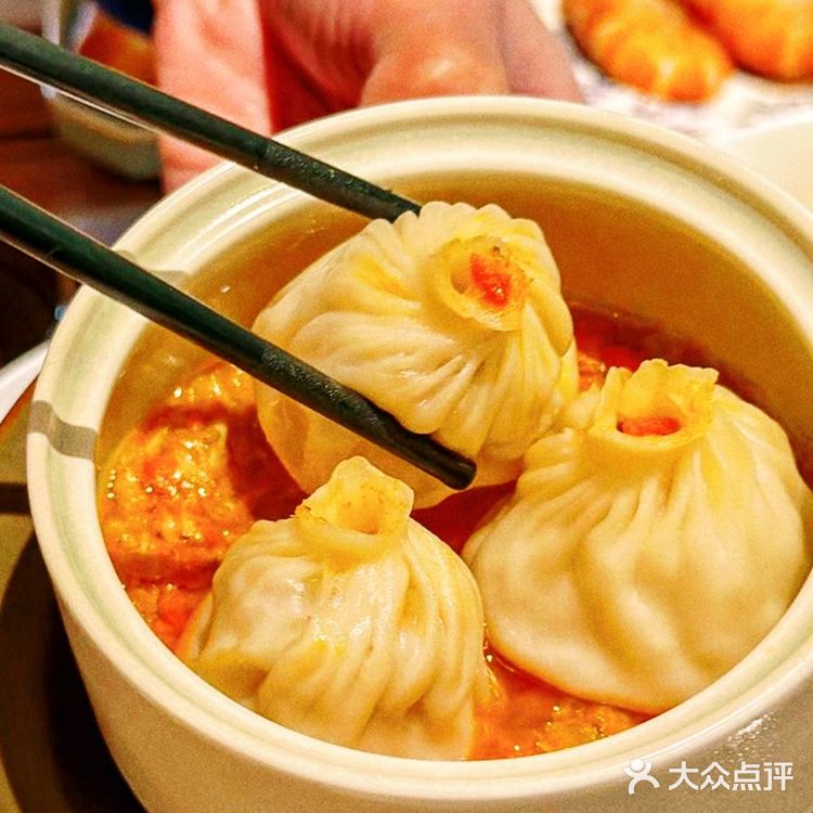 强推!外滩这家蟹黄面,鲜到我想原地封神