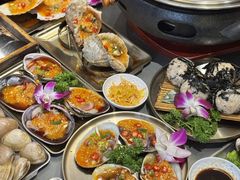 -围炉肉舍•炭烤活鳗•丹东海鲜烤肉(步行街店)