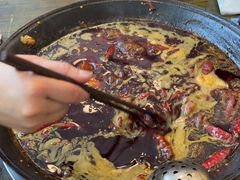 -黄潇洒老火锅(九眼桥宏济巷店)