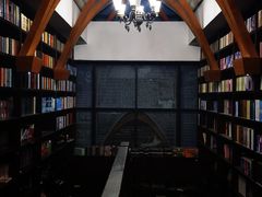 -钟书阁(松江泰晤士小镇店)