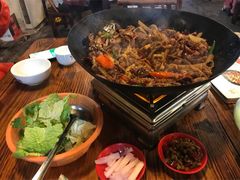 -富正毅三下锅·湘西韵味(天门山索道店)