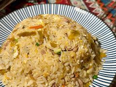 大理弥渡酸腌菜肉丝炒饭-火塘云南烧烤大排档