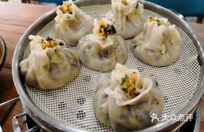 Four Fresh Meat Dumplings
