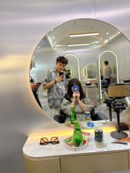 -Tloml salon