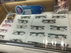 -视野联行眼镜·蔡司·控优点授权(长白万象汇店)