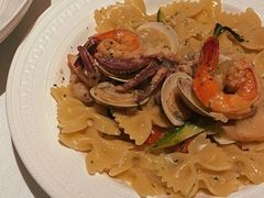 -Mogul Eatery·大亨餐酒馆
