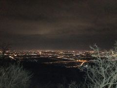 -鬼笑石后山停车场