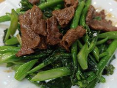 牛肉炒菜心-汇景花园酒家(基立下道店)