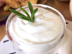 -ZING COFFEE 镜咖啡