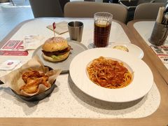 -必胜客(璞丽中心店)
