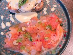 腌熏三文魚班尼迪克蛋-FOGO