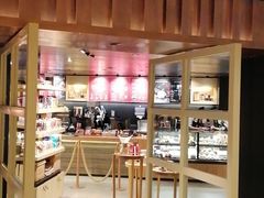 大堂-星巴克臻选(国贸商城首店)