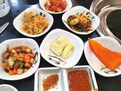 -牛信亭韩国料理·炭火烤肉(紫藤路店)