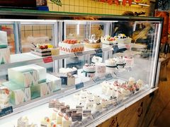 面包甜点陈列柜-面包新语(吾悦国际广场店)