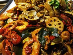 -嗨辣小聚·盘锦河蟹·海鲜烧烤龙虾(盘锦十年好店)