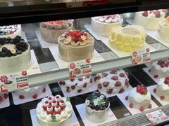 -花花卷卷·鲜食蛋糕(静安久光百货店)