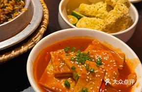 Spicy Sauce Fish Cake with Rice Noodles