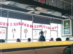 大堂-大头虾越式风味餐厅(光明广场店)