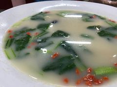 -六顺园清真回族饭店(工程街店)