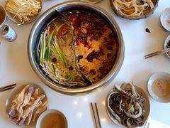 -岗上渣渣老火锅(两路口店)