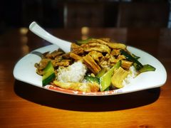 腐竹肉片盖饭-小渝府(车站西街店)