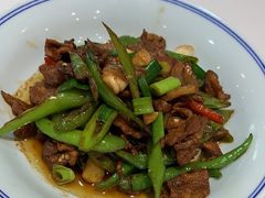 浔味小炒土猪肉-浔味·山屿湖·正宗淳牌全鱼宴老字号