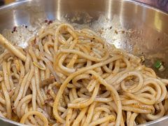招牌传统麻辣面-聚合鑫东北熏酱熟食麻辣面(长阳店)