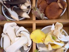 -阿婆情腊排骨火锅(金虹路店)