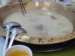 -颜氏双江清水鱼一养身火锅(磁器口店)