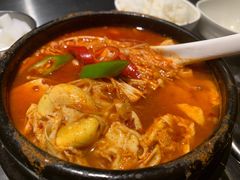 海鲜豆腐汤-富乐满韩国正宗炸鸡韩国料理(虹泉路店)
