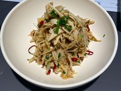 香葱拌笋衣-小大董·烤鸭(观景餐厅·南京西路店)