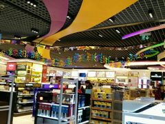 -中免(澳门机场免税店)