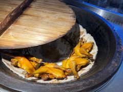 -头上红煨盐鸡乡村食府