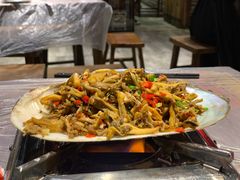 鲜河蚌干锅-壹盏灯(惠农店)