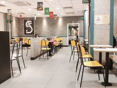 大堂-麦当劳(东大桥店)
