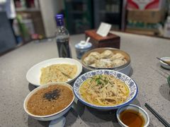 -荣家小吃(紫阳街店)