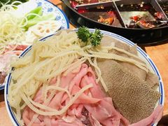 -周小明火锅(黑金冠社区店)