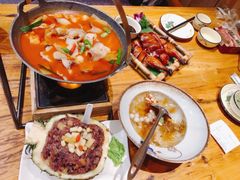 -老滇山寨•云南特色菜•地方菜•民族风情歌舞表演(金碧店)