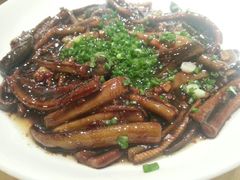炒鳝丝-鹿港小镇经典老上海菜(长乐路店)
