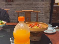 -川流不息·地道川菜·小龙虾(新松江路店)