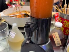 -刘姐啤酒鱼民族演艺餐厅(西街总店)