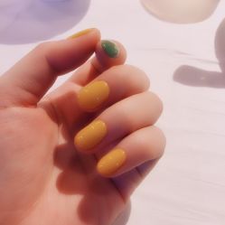 -缪斯美甲美睫