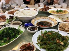 -鹏城人家海鲜酒家·23年老字号(较场尾店)