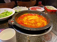 -三个四川人火锅(华联商厦店)