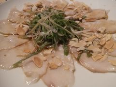 薄切鲜鱼片-穹六人间 people 6(岳阳路店)