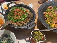 -聚鑫朋酸菜肥肠(文艺路口店)