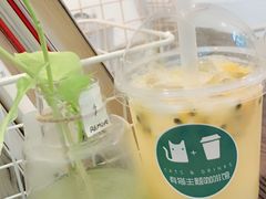 -有猫主题·治愈系猫咖(曾厝垵店)