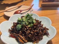 七月油鸡枞-山茶云南菜(永安里店)
