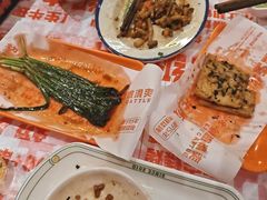 -威记烧嘢·南宁烧烤·超级生牛(绿地店)