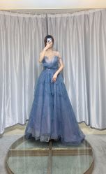 -莫小姐婚纱